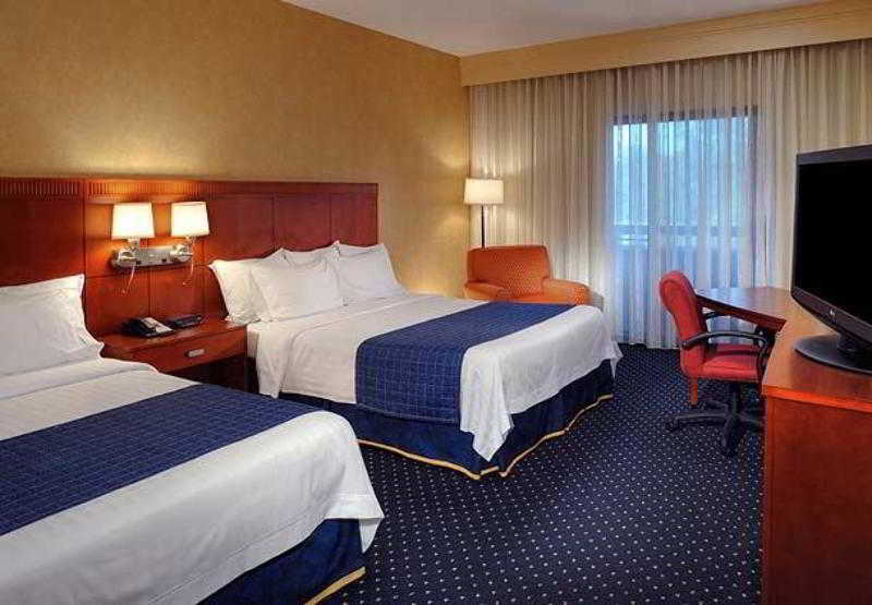 Hotel Courtyard By Marriott Chicago Waukegan / Gurnee Pokoj fotografie